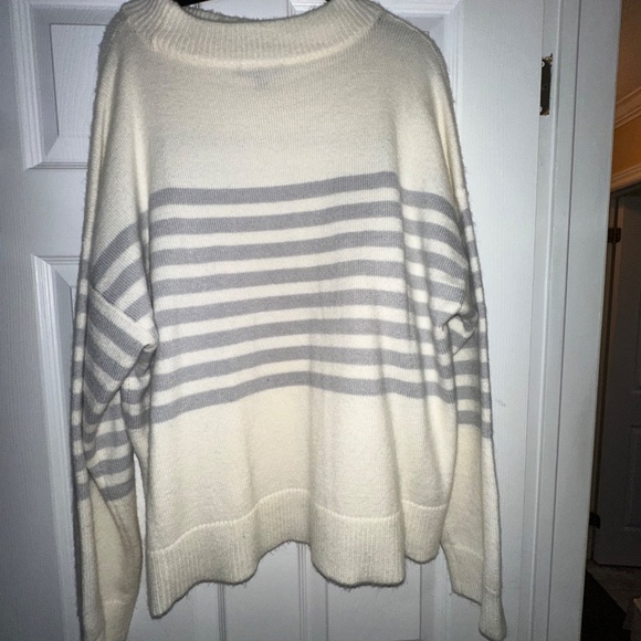 Ann Taylor Striped Sweater | Size XXL | Never Worn | Cozy & Stylish - Picture 5 of 5